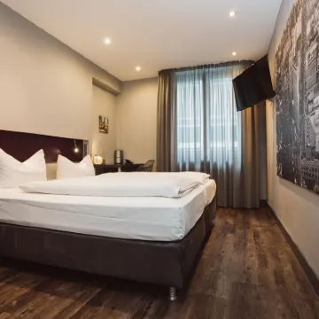 Hotel am Augustinerplatz Hoteles cerca de Museo Wallraf Richartz