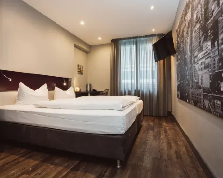 Hotel am Augustinerplatz Hotels in Cologne