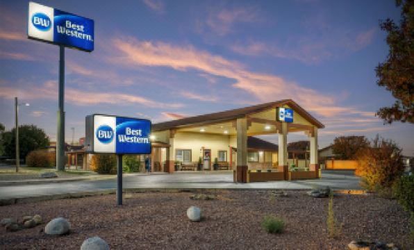 Best Western Santa Rosa Inn - Housity