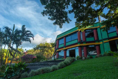 Lake Arenal Brewery & Resort - suối nước nóng