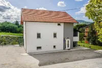 Plitvice Lakes Apartments and Rooms