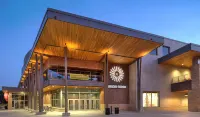 Holiday Inn Express & Suites MADISON CENTRAL by IHG