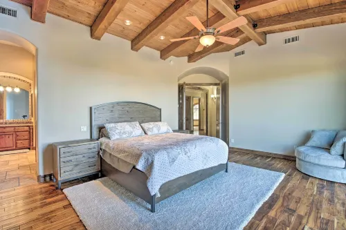 Near Golfing: Mesa Villa w/ Outdoor Oasis & Pool! - فلل