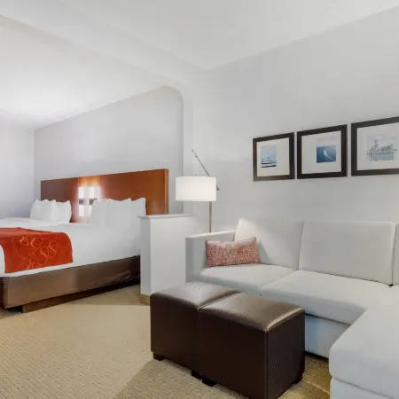 Garner Hotel la Porte - Bay Area