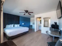 Balanced Rock Inn Hotels in Fruita