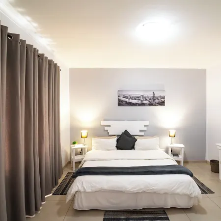 Bella Luna B&B Отели в г. Уолфиш-Бей