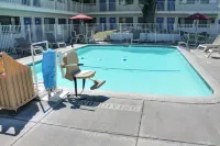 Motel 6 Atascadero, CA - Pet friendly