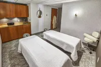 Mystic Lake Casino Hotel - spa