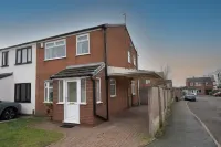 3-Bed Westhoughton | M61 | Driveway Parking - parking