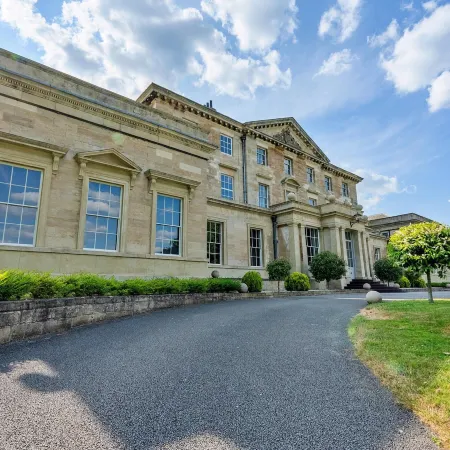 Finest Retreats is Delighted to Offer a Spacious and Character-filled Apartment