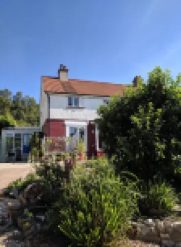 Cosy Snug Room - Near Lyme Regis - Private Balcony with Country Views & Free Parking