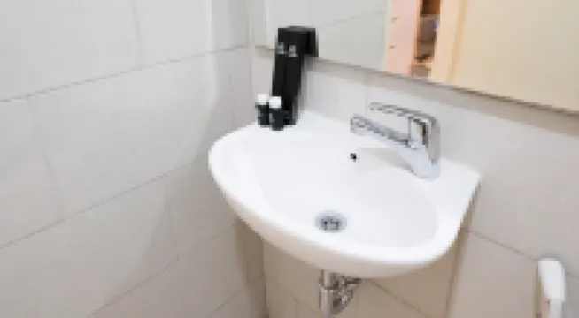 Cozy Stay Studio Connected with Mall at Supermall Mansion Apartment By Travelio