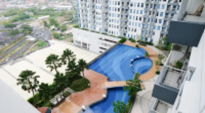 Cozy Stay Studio Connected with Mall at Supermall Mansion Apartment By Travelio