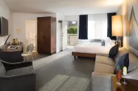 V Capri Palm Springs, a Dolce by Wyndham - Apartments