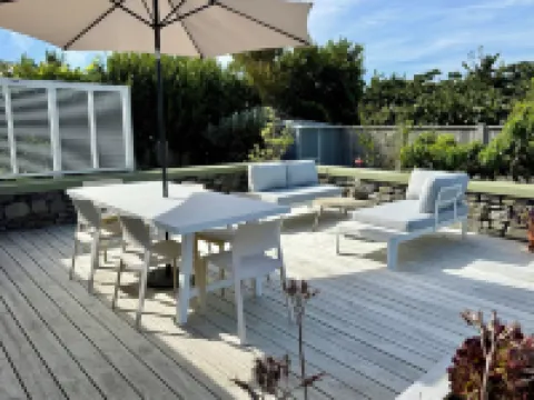 The Little White Bach Hotels in Martinborough