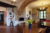 Castello di Cisterna Umbria