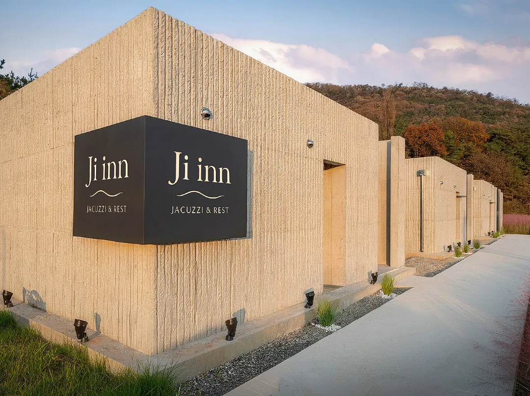 J.i. Hotel In Gyeongju With Jacuzzi - Pohang