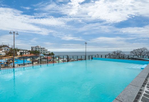 영덕 오션뷰 카라반 캠핑장