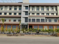 Hotel Raas Vrindavan Hotels in Dhule