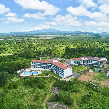 WAVE JEJU HOTEL&RESORT Отели рядом с достопримечательностью «Парк верховой езды The Ma Park»
