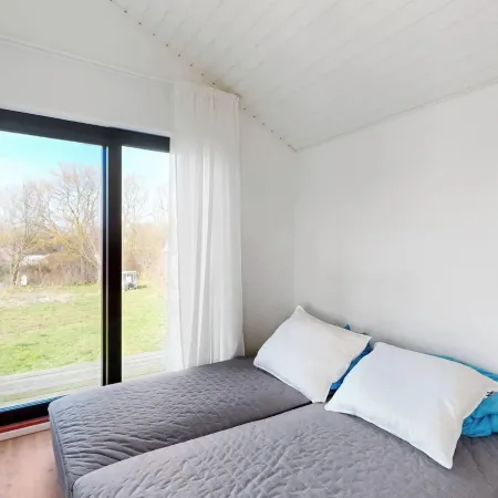 Stylish Cottage Near Beach, Cliff and Harbour Life
