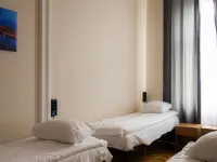 FiveHostel Các khách sạn gần Bảo tàng Đao phủ