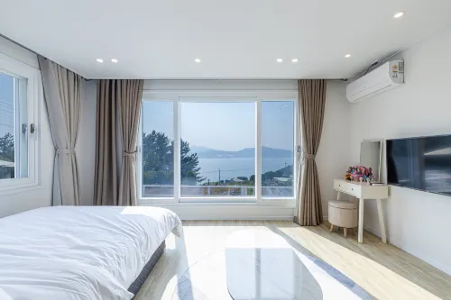 Namhae Story Pension - Pools