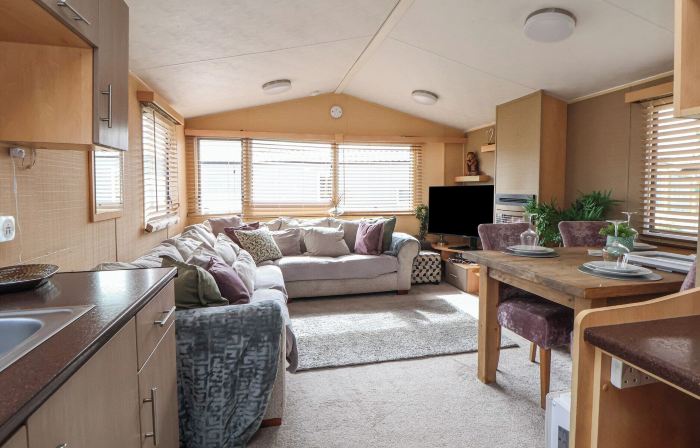 Caravan 596