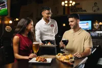 Ibis Abu Dhabi Gate - ที่มีบาร์