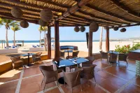 Grand Decameron Los Cabos, A Trademark All Inclusive Resort - parcheggio