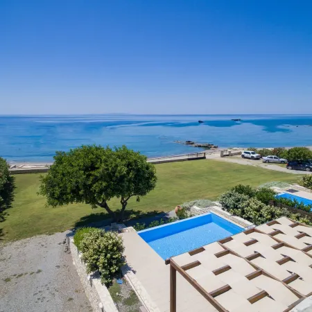 Mary Beach 1 Villa