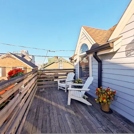 Newport Harbor View Cottage w/ Decks & Parking