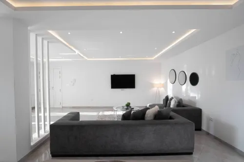 Cozy Stay With Balcony View in La Marsa - Apartment