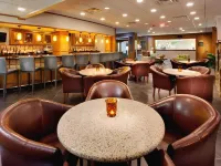 Executive Inn - Fort Lee Hotels near حديقة كوفنت