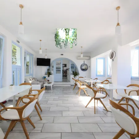 Stratos Apartments & Studios