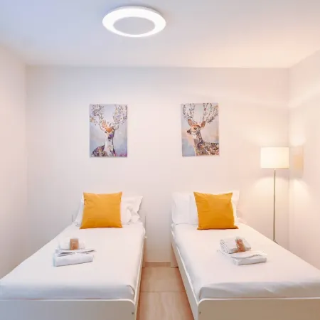Serenity Lakefront 2 Bedrooms Retreat in Lugano