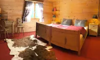 Charming Chalet with Mountain View Near Arosa for 6 People House Exclusive Use - chambre d’hôtes
