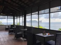 Hip Seaview Resort @ Phi Phi Hoteles cerca de Cueva del Vikingo