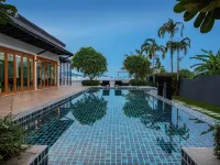 Nariya Bayfront Phuket Hotels near Kan Eang @ Pier Phuket