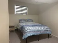 Charming 3-Bedroom Retreat in Prime Calgary Location - 2-Star