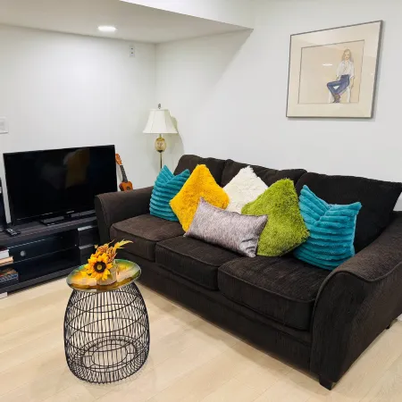 Luxury Loft 2 Bdrm near major city attractions