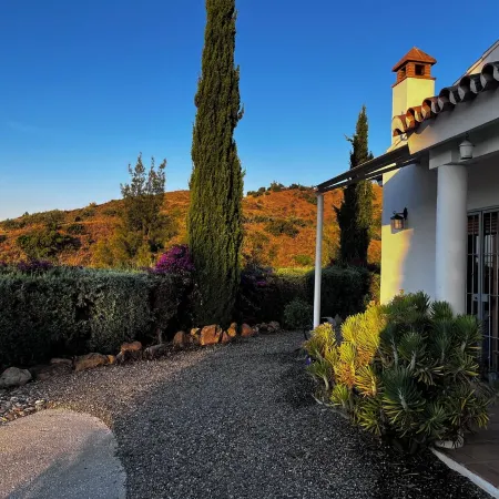 3 bed villa surrounded with tropical gardens with private pool 2 km from town.