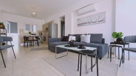 73 LCA - Stay Novel Apartment