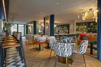The Belson Brussels, a Tribute Portfolio Hotel by Marriott - Airport Shuttle