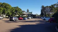 Royal Hotel Singleton - parking