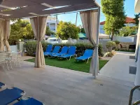 Deluxe City Hotel - 2-Star