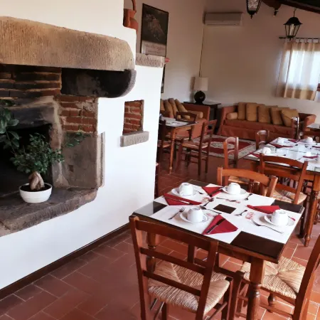 Agriturismo Antico Borgo Poggitazzi