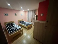 Galaxy Hostel - Hostels
