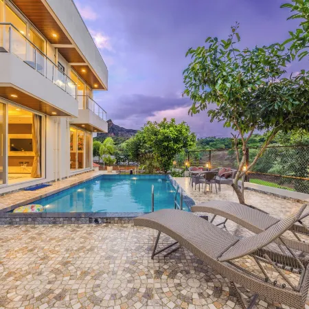 ELIVAAS RK Villa 4BHK Hideaway with Pool