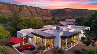Sage & Sandstone by Avantstay Hot Tub + Covered Dining Red Rock Views - 民宿